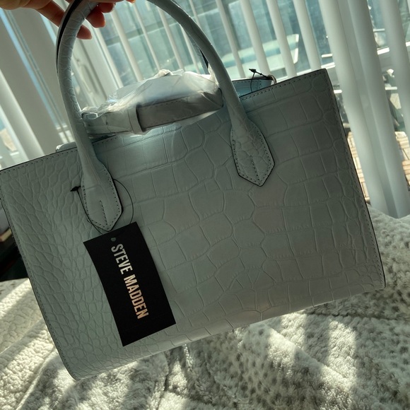 Purse - Picture 2 of 3